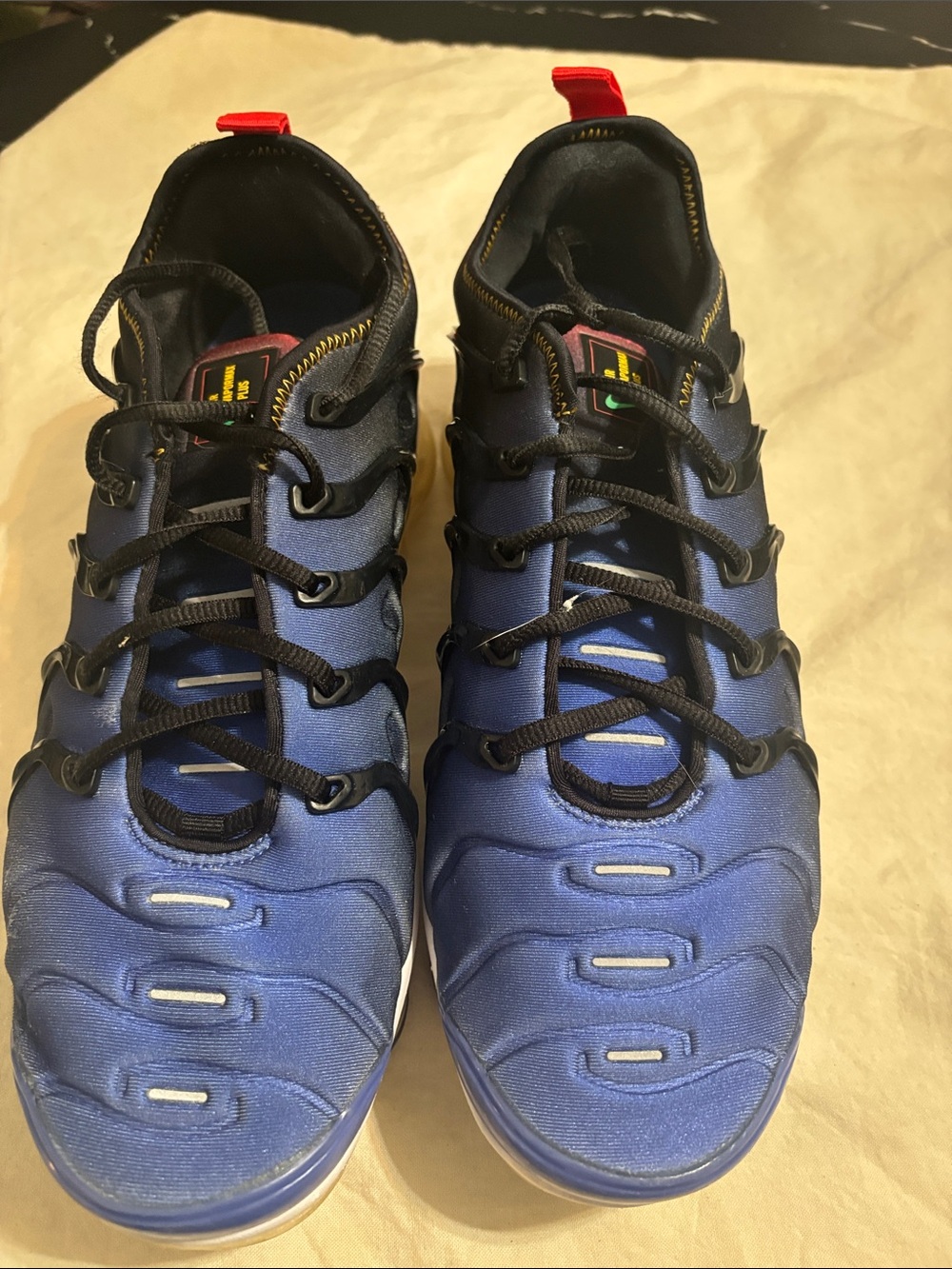 Nike Air VaporMax Plus in multicolor color-way size 8.5 - Picture 2 of 7